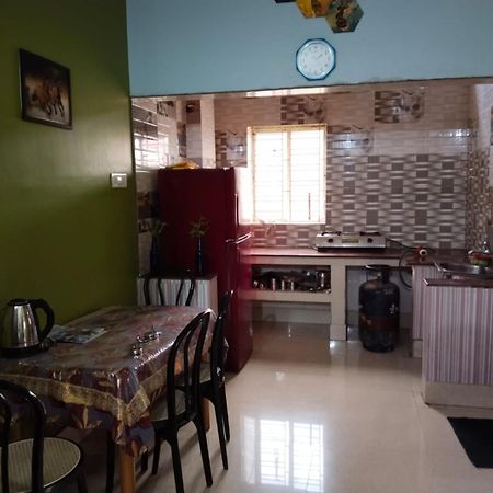 Veda Home'S Agartala Kültér fotó